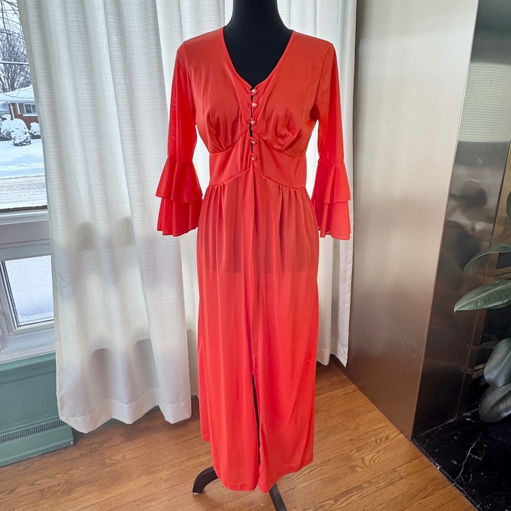 Vintage 1970s robe, bell sleeves, Boudoir Canada, modern size 8/10 (M)
